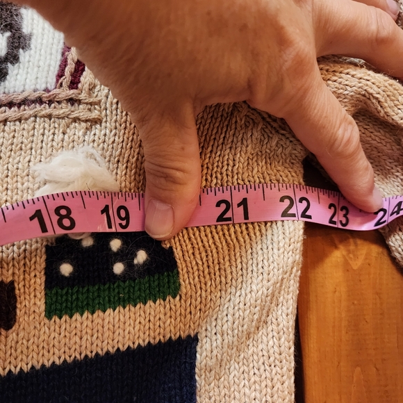 Northcrest Holiday Lodge Beige Cardigan - Picture 4 of 5